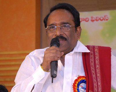 paruchuri gopala about superstar krishna