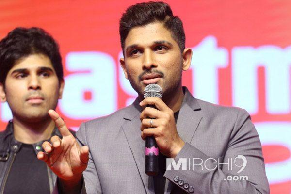 Allu Arjun Looses His Cool, Apologizes