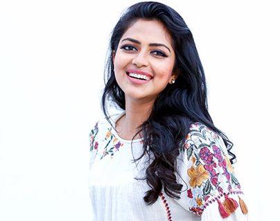 Amala Paul 'Kayamkulam Kochunni