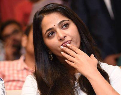 Anushka Shetty's Back Pain, the Major Road Block!