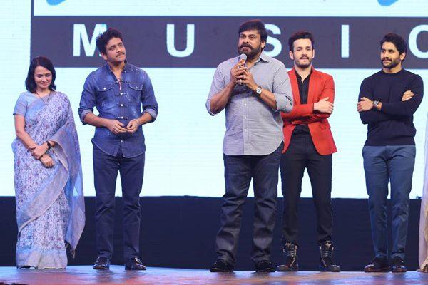 Chiranjeevi Gets Dramatic Again at Hello Pre-Release Event