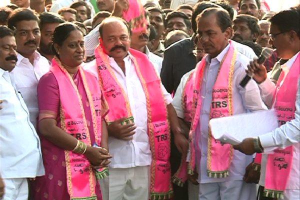Home-Coming-for-Konda-Surekha---Konda-Murali-Couple