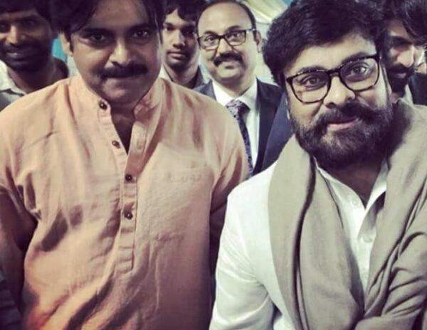 Pawan-Kalyan---Chiranjeevi-Selfie