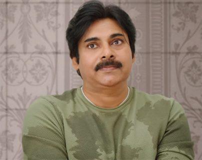 Pawan Kalyan Feminine Expressions -Agnyaathavaasi