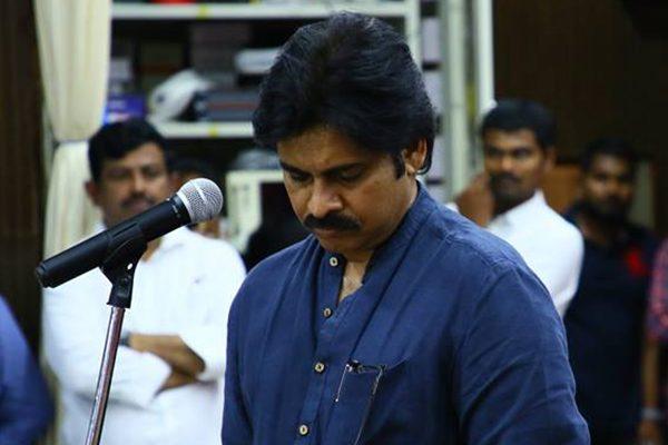 Pawan Kalyan concentrates on Kapu community