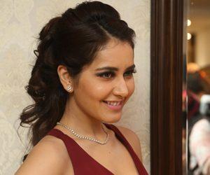 Raashi Khanna Latest Photos Stills