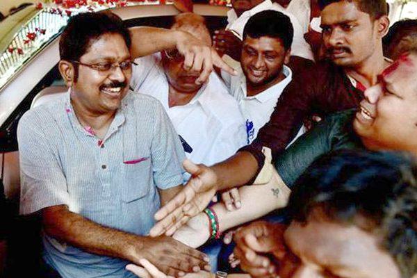 TTV Dhinakaran leads in RK Nagar by-elections