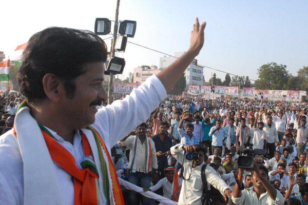 Telangana-Congress---Revanth-Reddy-Steps-In-Gandhi-Bhavan