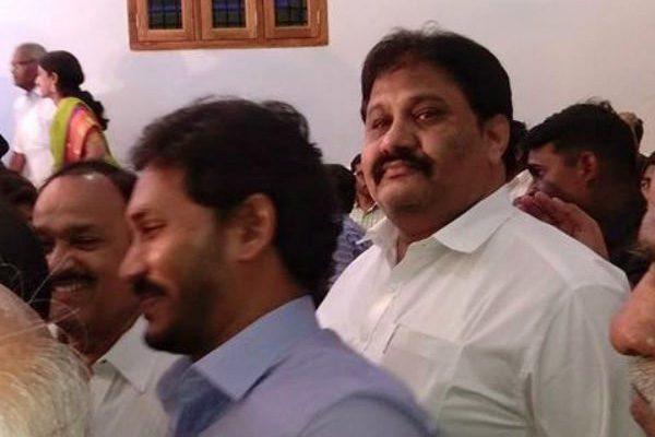 YS-Jagan-to-Lose-One-of-His-Most-Vocal-Voices