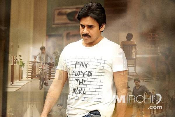 Agnyaathavaasi Opening Day Collection - Chasing Baahubali 2