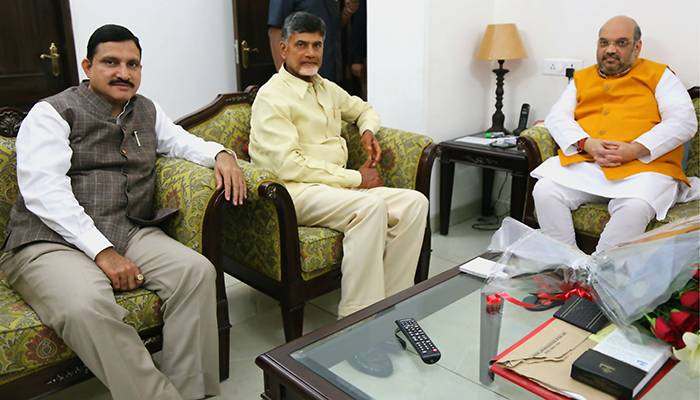 Amit Shah - Chandrababu Naidu - Suajana Chowdary