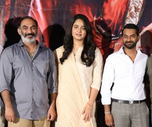 Anushka-Shetty---Bhaagamathie-Success-Meet-Photos
