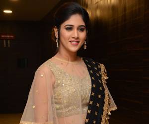 Chandini-Chowdary-at-Howrah-Bridge-Pre-Release-Event-Stills