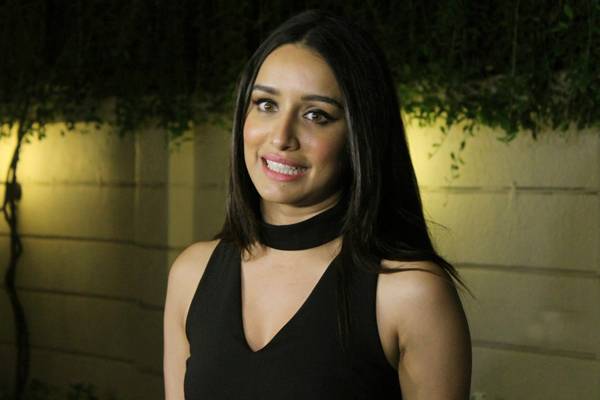 Is-'Saaho'-Heroine-Shraddha-Kapoor-Responsible-for-Stalling-the-Biopic