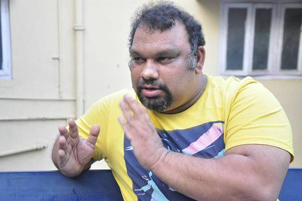 Kathi Mahesh to contest against Pawan Kalyan in 2019 elections