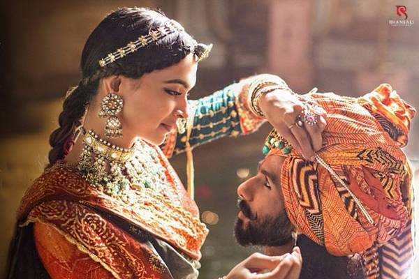 Padmaavat-Vs-Baahubali-2