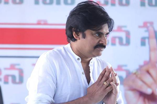 Pawan Kalyan Lacks Support from Tollywood?