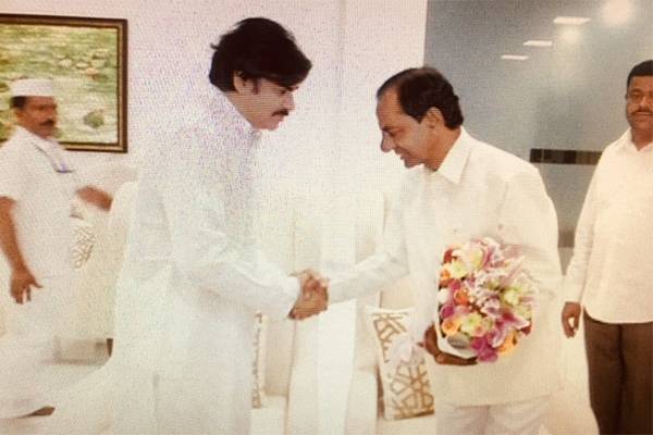 pawan-kalyan-sky-praise-for-kcr-any-logic