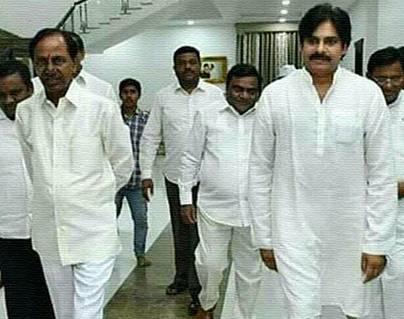 Pawan Kalyan prasied KCR 24 hours power for farmers scheme