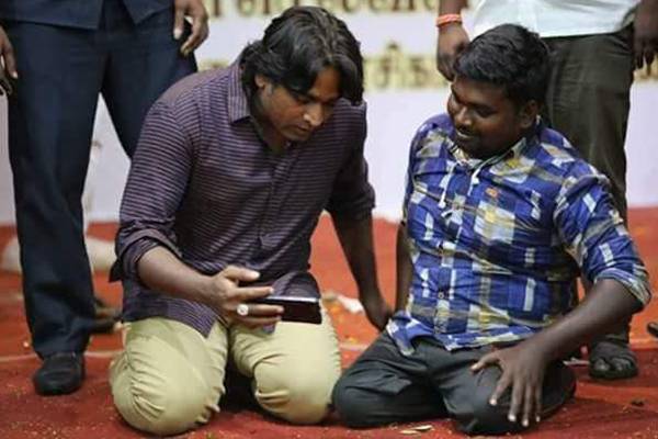 Vijay Sethupathi Sits on the Floor After Suriya Falls on Fan's Feet