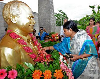 YSR Family Doubts YSR Death