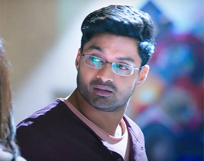 Naa Nuvve First Glimpse - Cool And Breezy