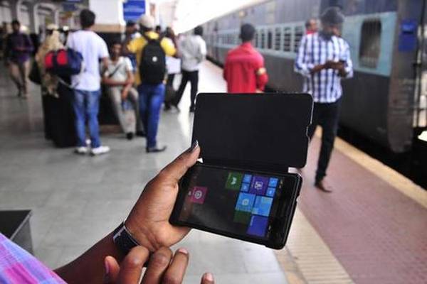 Adult-Sites-Hit-Vijayawada-Railway-Wifi