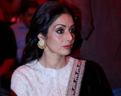 Fake-Pictures-of-Sridevi--on-Death-Bed