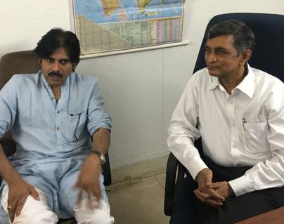 Jana-Sena---Pawan-Kalyan--Loksatta-Jayaprakash-Narayan