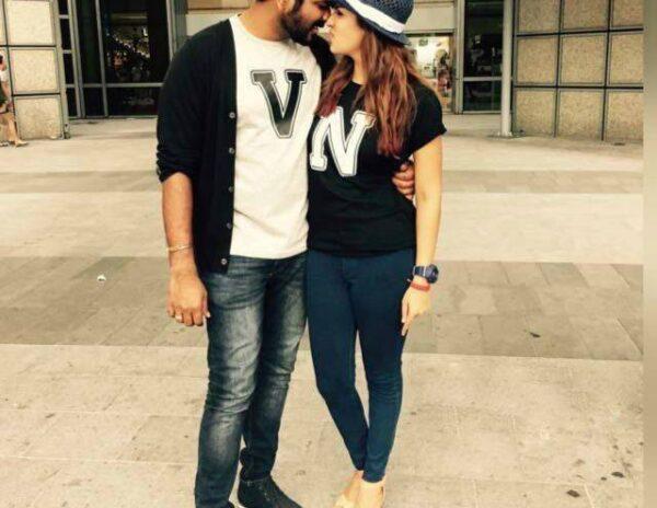 Nayantara-Cozying-up-to-the-Director-Vignesh-Shivan