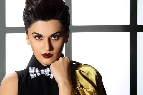 Now,-Taapsee-Pannu-Takes-on-Star-Kids!