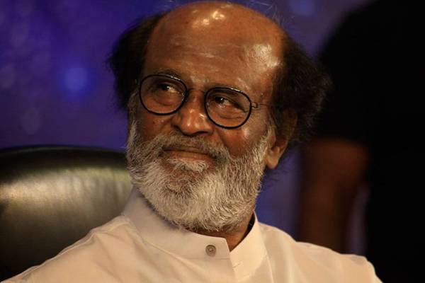 Old-Debt-Haunts-Rajinikanth-Political-Entry