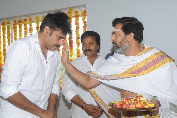 rumours-pawan-kalyan-next-with-am-ratnam