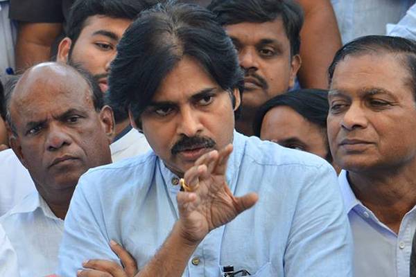 Pawan Kalyan Attacks TDP for No Sane Reason?