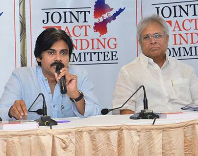 Pawan Kalyan - Undavalli - Aruna - Kumar-
