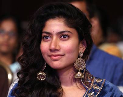 Sai Pallavi Silently Bearing the Brunt!