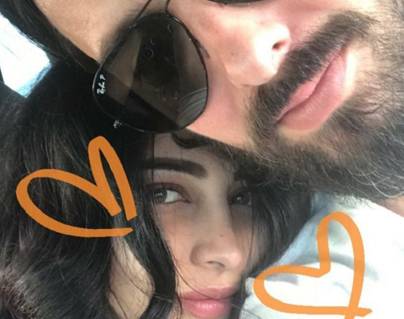 Shruti-Haasan's-Another-Pic-Hugging-Her-Boyfriend