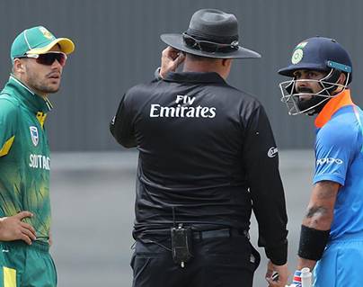 Umpires Call for Lunch With India Needing Two Runs for Victory