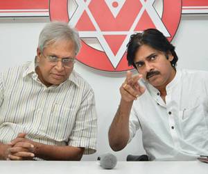Undavalli-Arun-Kumar-Meets-Pawan-Kalyan---Jana-Sena-Press-Meet