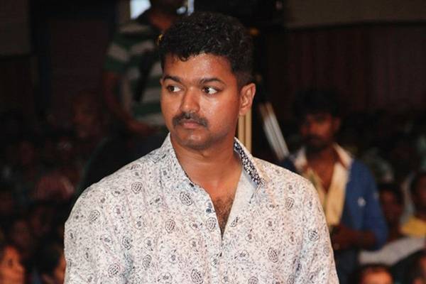 thalapathy vijay into politics