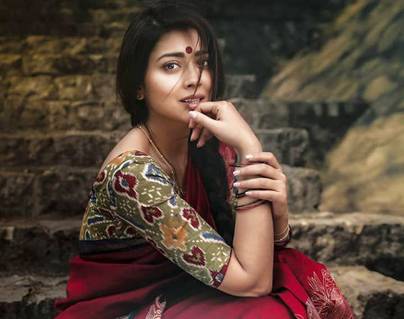 Fans Pressurising Shriya to Follow Samantha