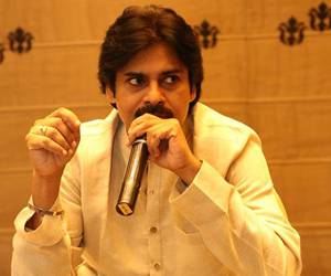 Janasena-Chief-Pawan-Kalyan-Meeting-with-NRI's