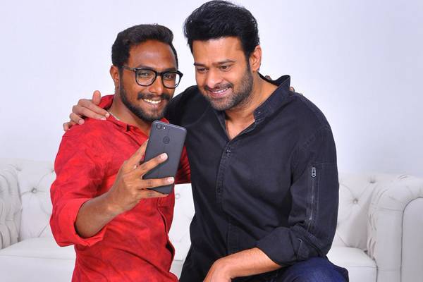 Pics,-Biryani-&-Car-Prabhas'-Sumptuous-Treat