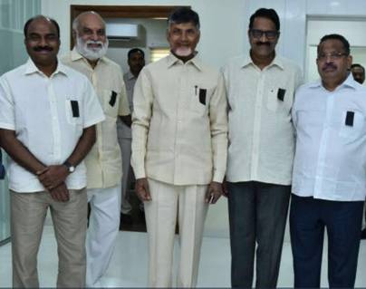 Tollywood-Biggies-Express-Solidarity-to--Special-Status