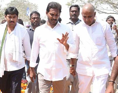 YS Jagan final decission on no confidence motion