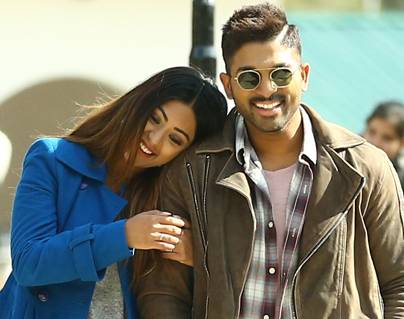 Allu-Arjun's-Romance-Very-Urbane,-Not-for-Mass---Naa-Peru-Surya