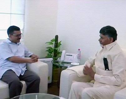 Arvind Kejriwal Extends Solidarity to Chandrababu Naidu