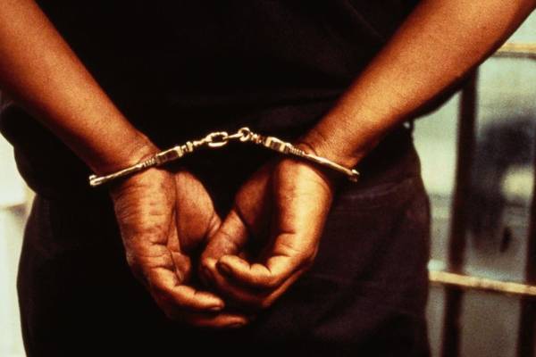 Director-Arrested-for-Leaking-Actress-Bathing-Video