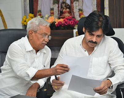 Janasena And Communists Announce Common Program for Special Status