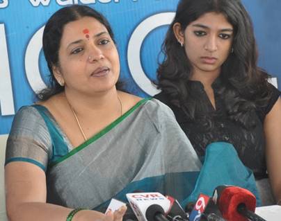 Jeevitha-Rajasekhar---Public-Response-to-Casting-Couch-Allegations